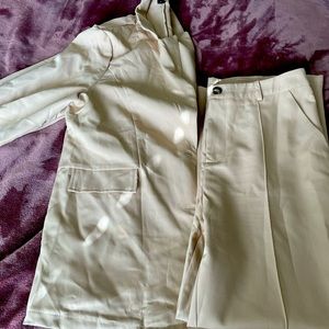 A preppy suit that will make you look fabulous no matter the occasion.